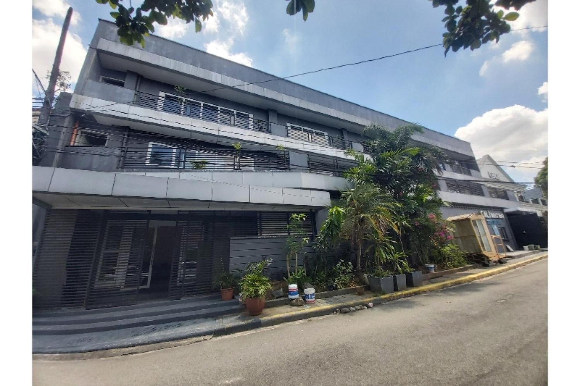 Nest Suites Quezon City Ngoại thất bức ảnh